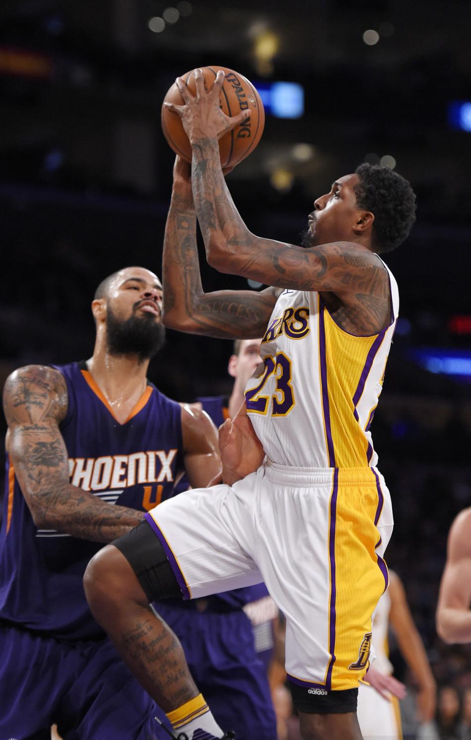 助力球队在 助力球队在